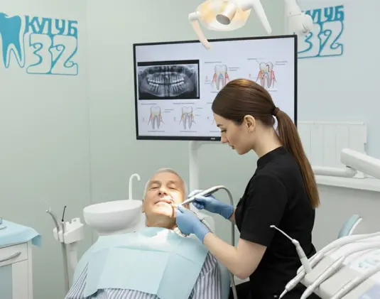 Atypical wisdom tooth removal photo