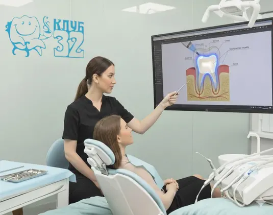 Removable dental prosthetics photo