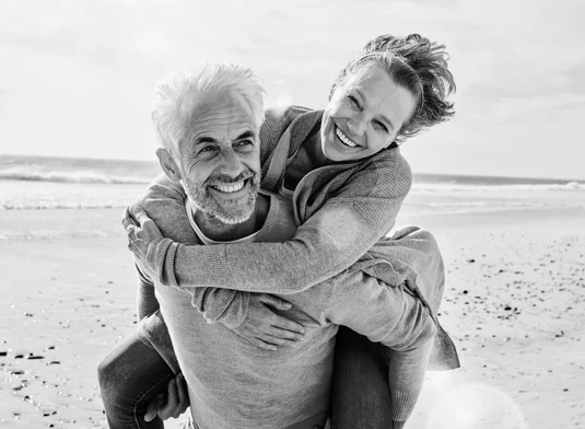 Complete removable dentures photo