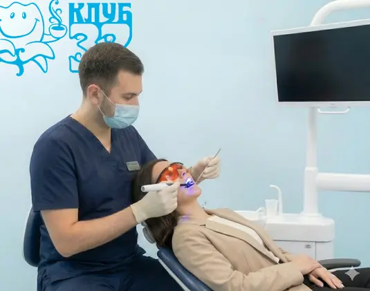 Filling front teeth photo