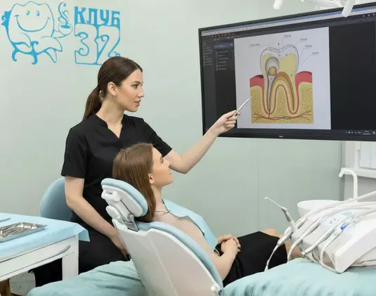 Filling of chewing teeth photo